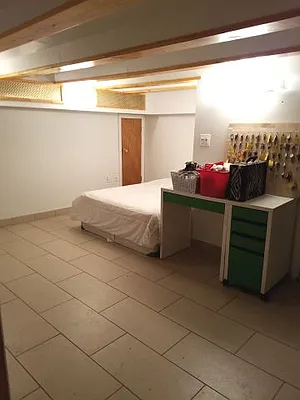 Rented by MCR Realty | media 25