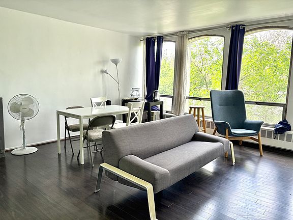 4th image of 1401 E 55th St APT 315N