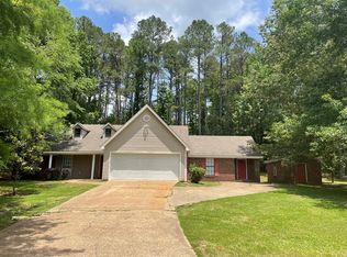 46 Deerfield Cv, Grenada, MS 38901