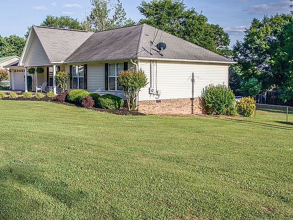 Spacious corner lot