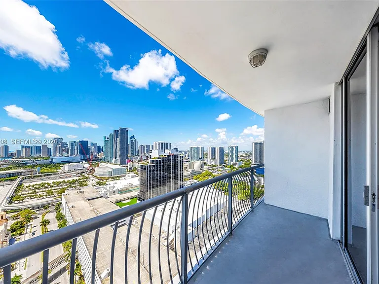 1750 N Bayshore Dr #3308 — Photo 9