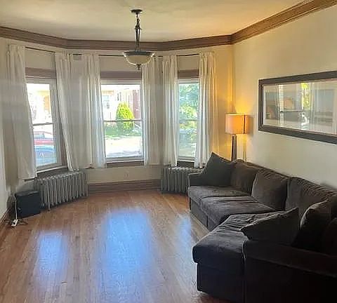 5th image of 4925 W Grace St #1