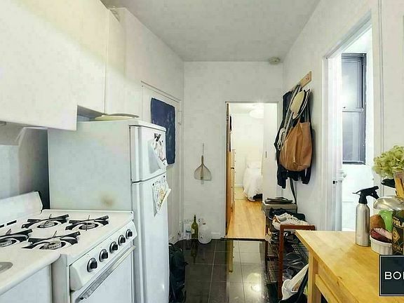 4th image of 334 E 82nd St #14