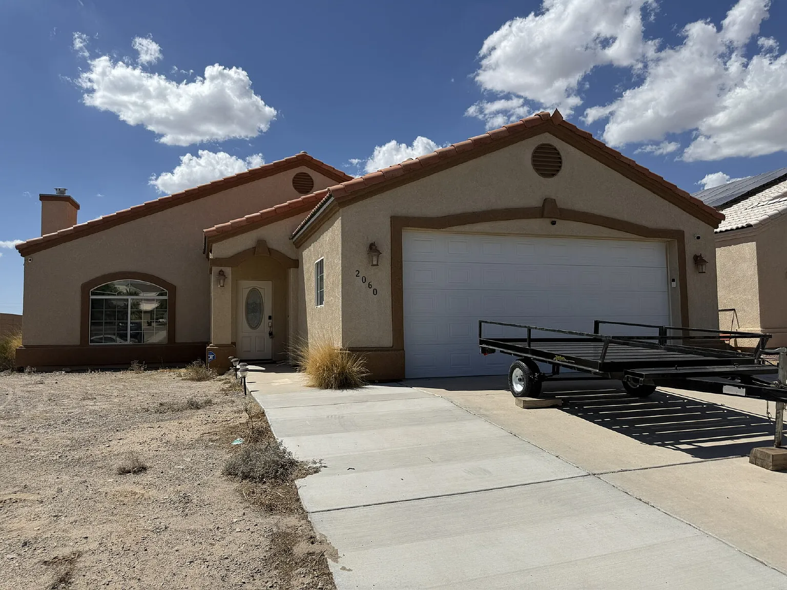 3 bed, 2.0 bath, $2,100 — Photo 1