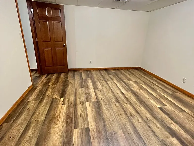 4909 E Linden Ln — Photo 31
