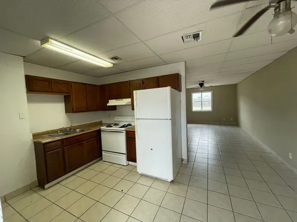 102 S Commonsway Dr #C, Portland, TX 78374