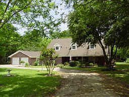 1st image of 16403 Pecan Dr