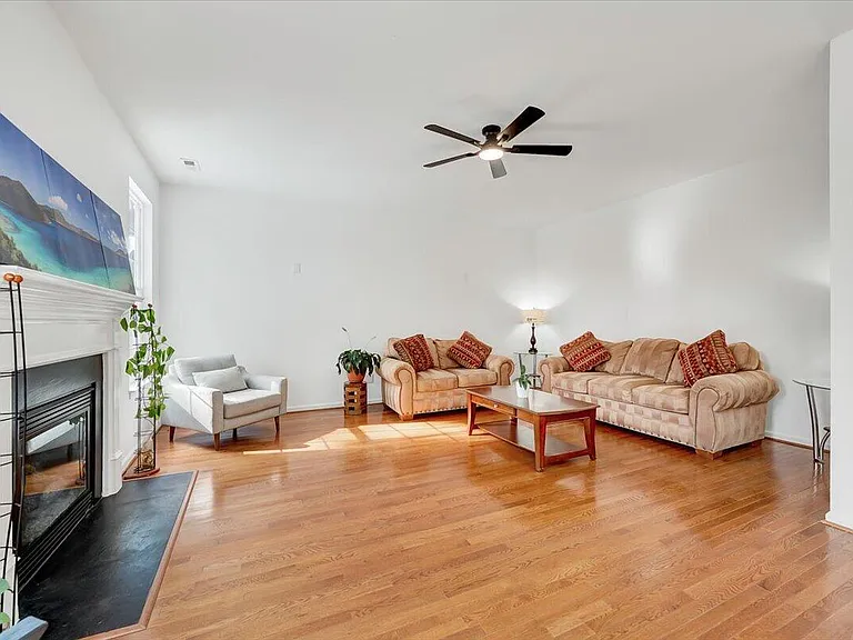 1005 Martin Bench Ct — Photo 27