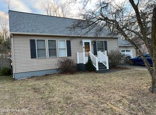 102 Waterman Ave, Albany, NY 12205