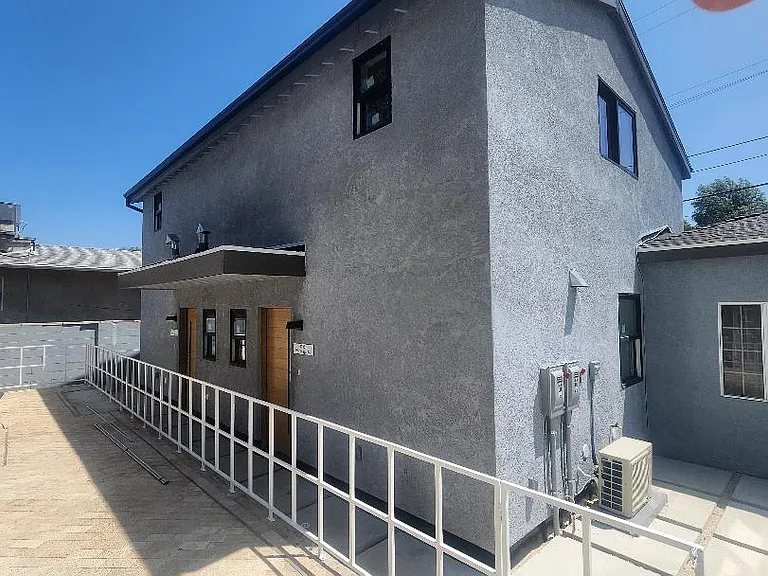 13351 W Otsego St — Photo 14