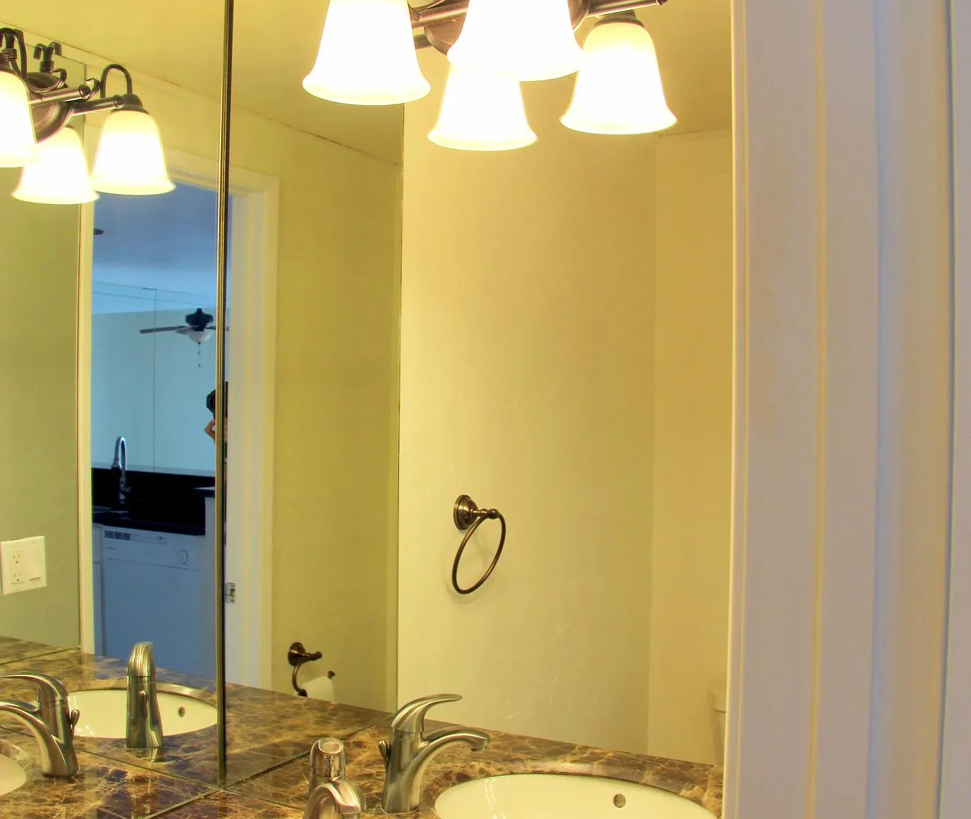 2 bed, 2.5 bath, 1100 sqft, $3,000 — Photo 4
