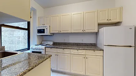 Rented by Bond New York