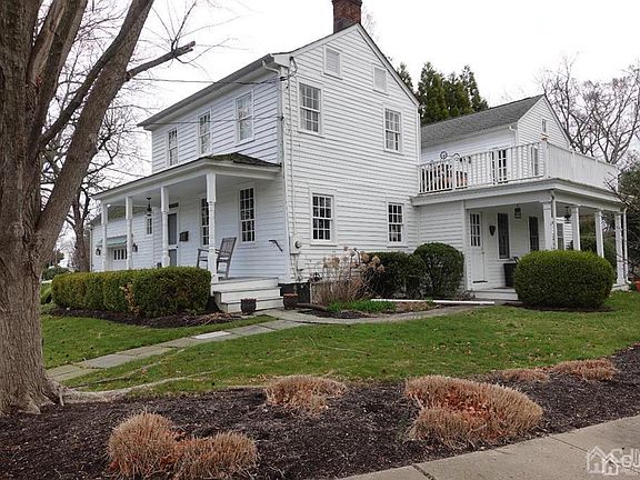 2nd image of 44 Maplewood Ave
