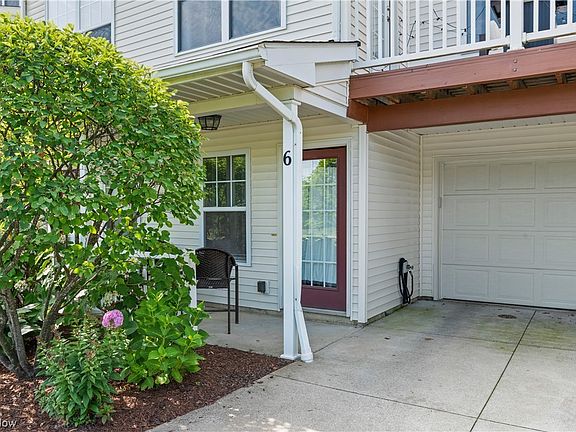 3rd image of 1222 Chapman Ln Unit 6