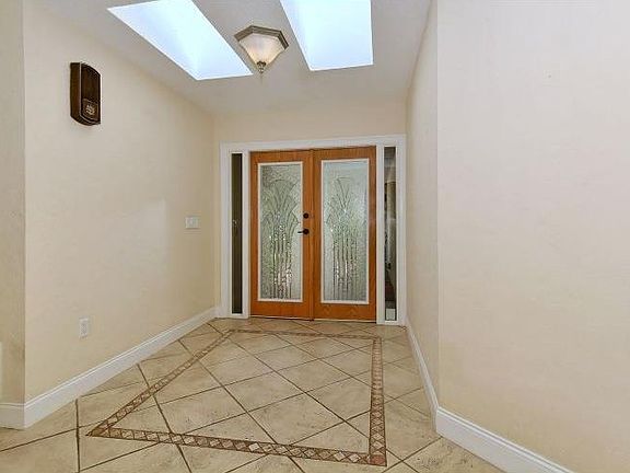 3rd image of 1646 Peregrine Point Dr