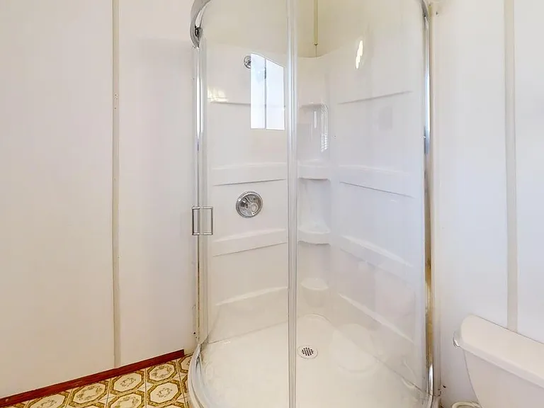 472 Roosevelt St — Photo 4