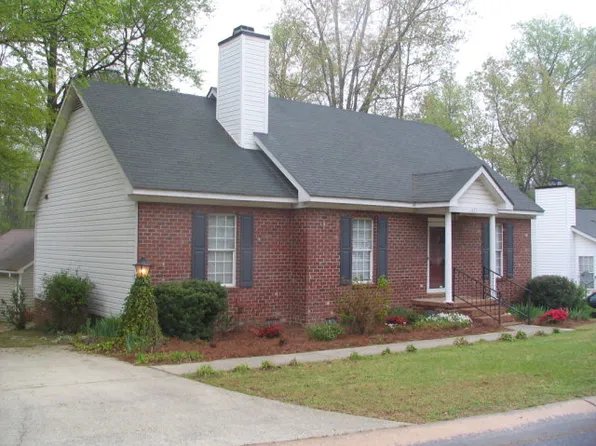 621 Pine Knoll Dr, Rocky Mount, NC 27804