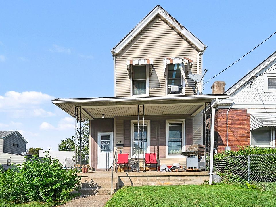 1st image of 216 Linden St