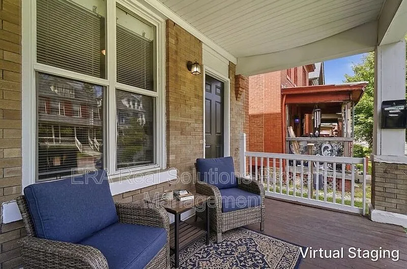 4 bed, 2.0 bath, 1830 sqft, $2,100 — Photo 2