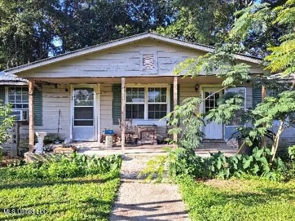 604 Goodwater Rd NW, Magee, MS 39111