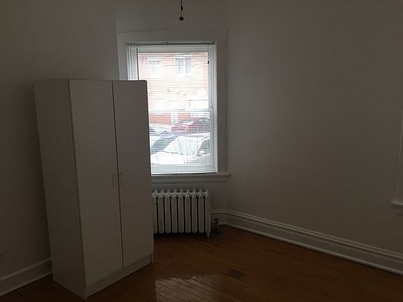 5th image of 6417 N Wayne Ave #2