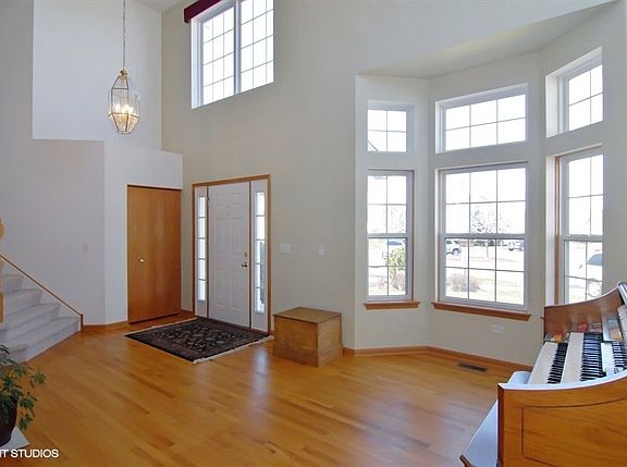 3rd image of 2603 Newton Ct