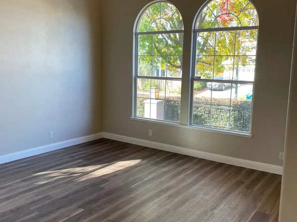 6102 Canyon Rim Dr, Rocklin, CA 95765
