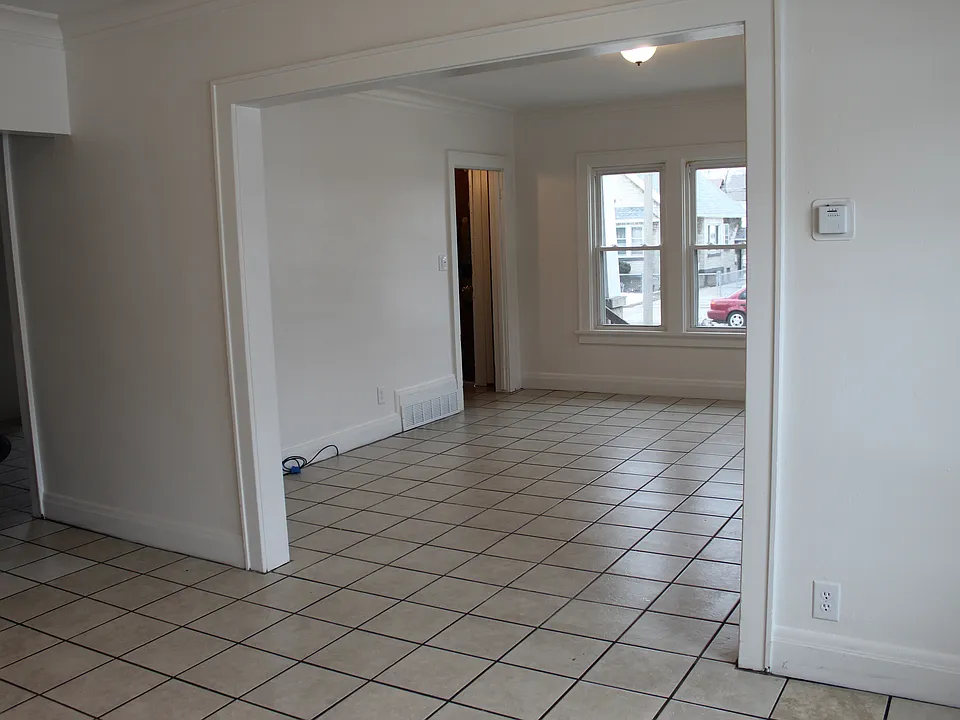 Main entrance and living area.
