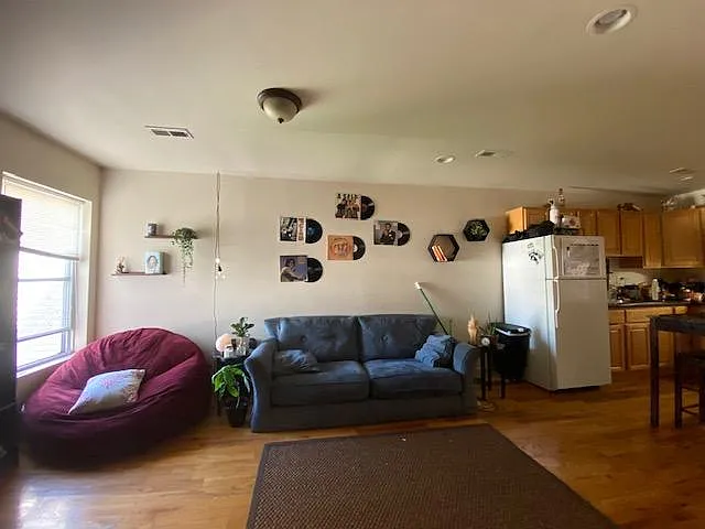 514 N Preston St #C — Photo 11