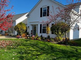 10211 Brighton Cir, Twinsburg, OH 44087