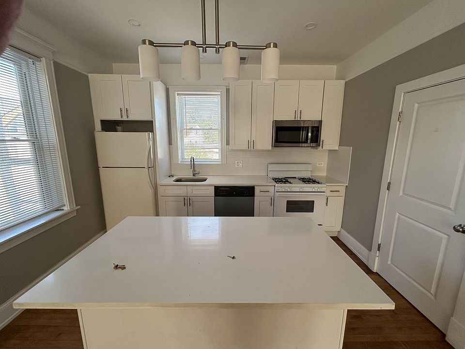 1st image of 3671 N Elston Ave #Ch2