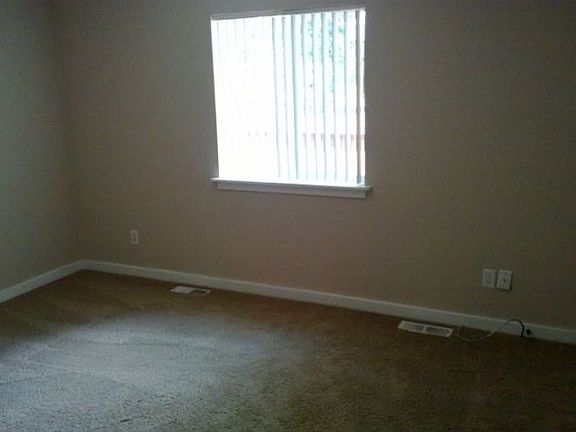 3rd image of 502 W Gallatin St