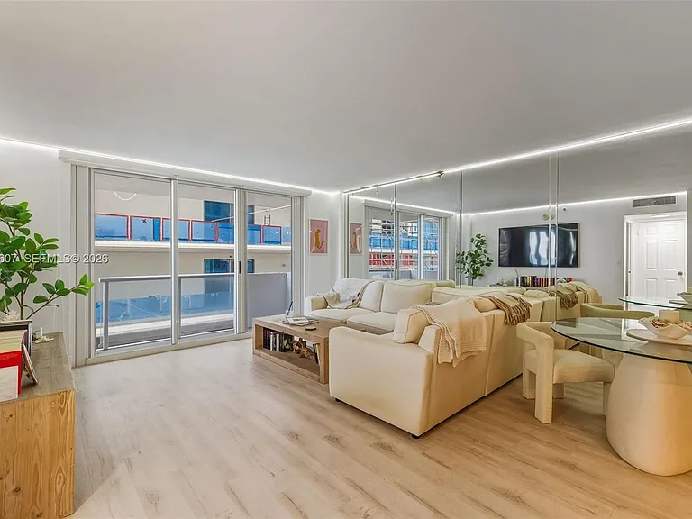 9195 Collins Ave #404 — Photo 5