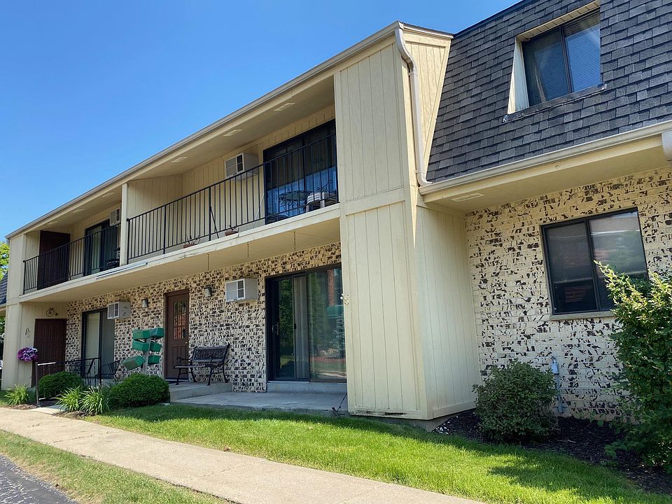 1st image of 1636 S 115th Ct APT 4
