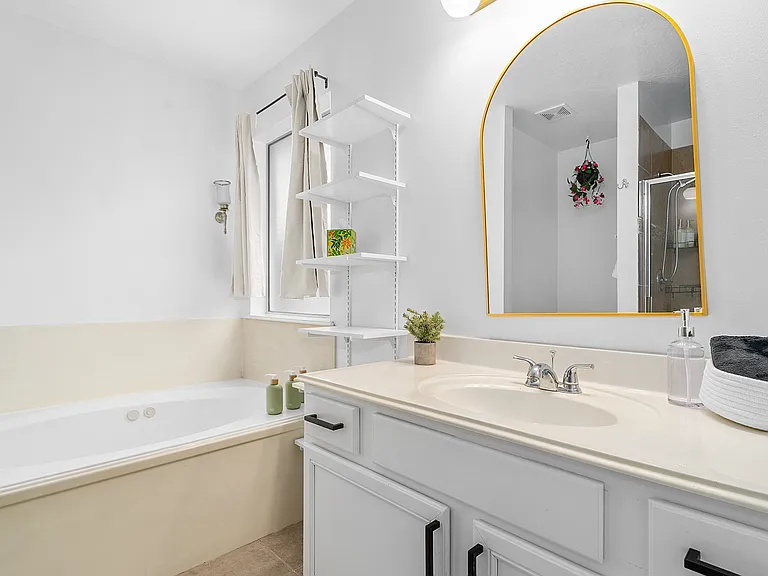18311 Brenwood Manor Dr — Photo 19