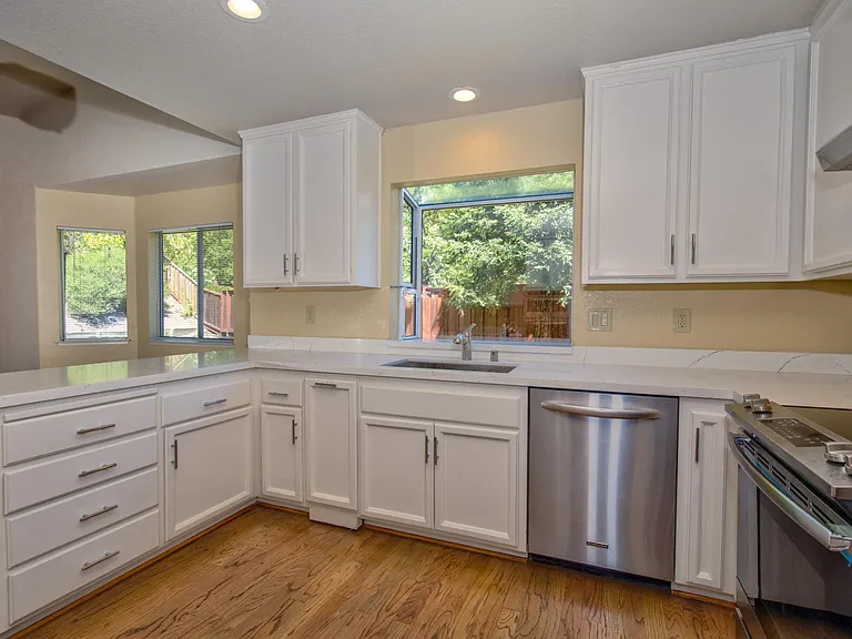 3800 Sheffield Cir — Photo 15