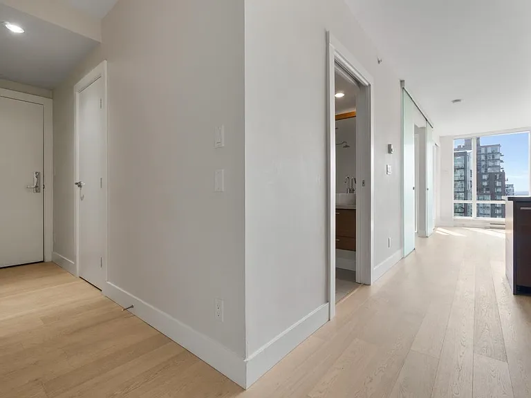 535 Smithe St #2404 — Photo 12
