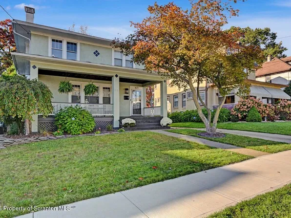 1621 Quincy Ave, Dunmore, PA 18509