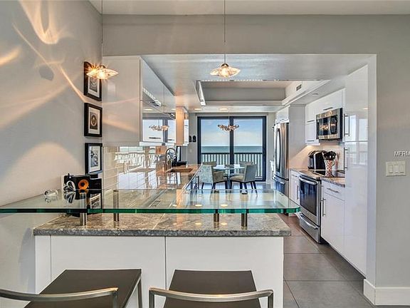 3rd image of 1660 Gulf Blvd APT 703