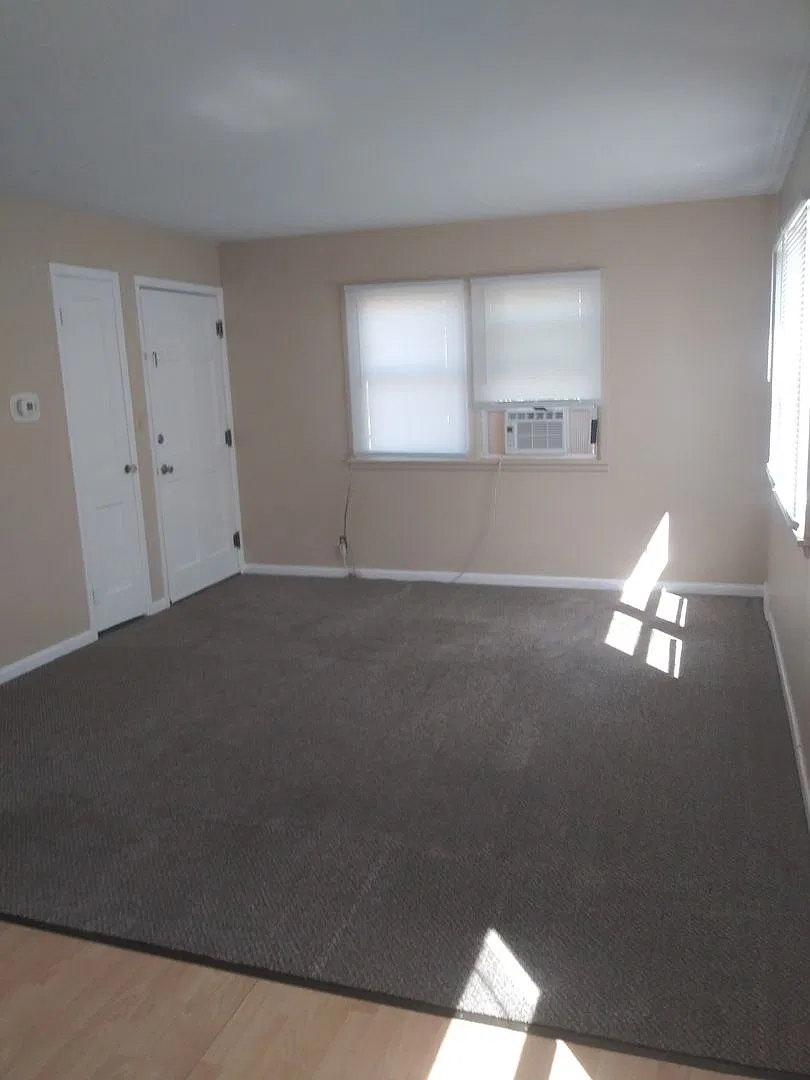 r511LBP — Photo 2