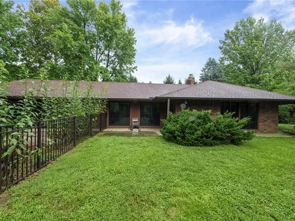 13619 Clementine Rd, Smithville, MO 64089