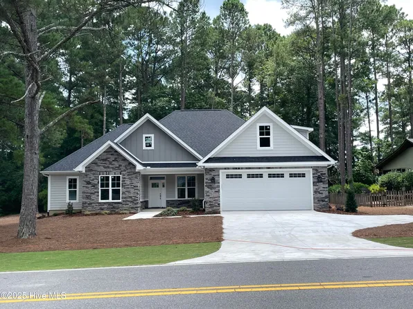 265 St Andrews Drive, Pinehurst, NC 28374