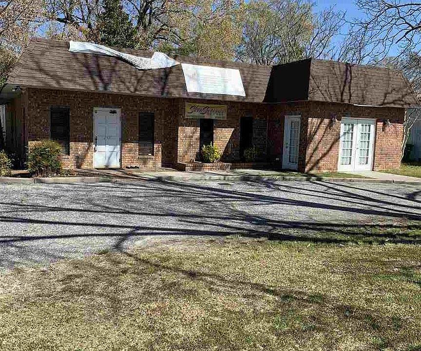 1st image of 750 W Carolina Ave