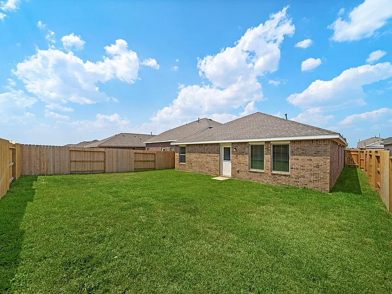 1524 Twilight Green Dr — Photo 19