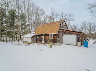 335 E Tratebas Rd, Chesterton, IN 46304