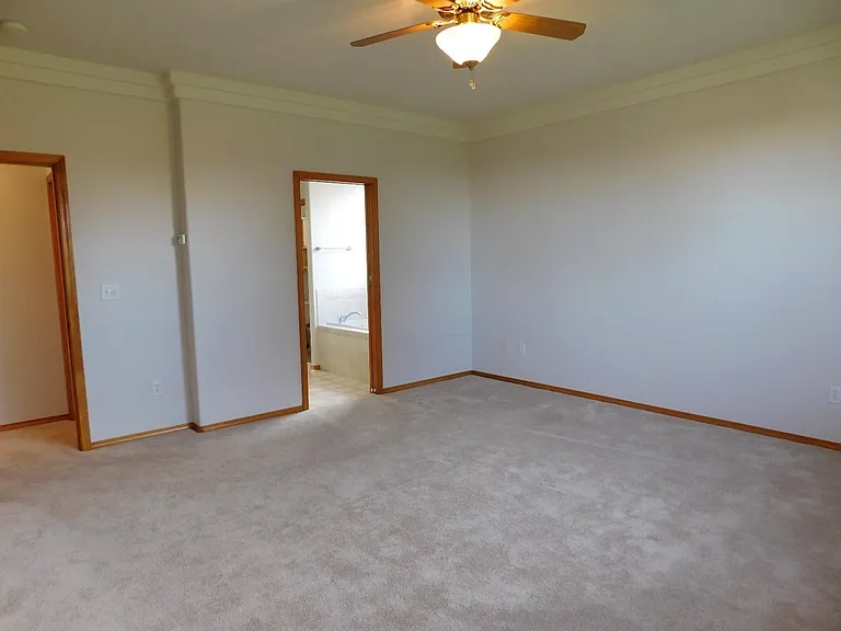 2758 Rue Ct — Photo 24
