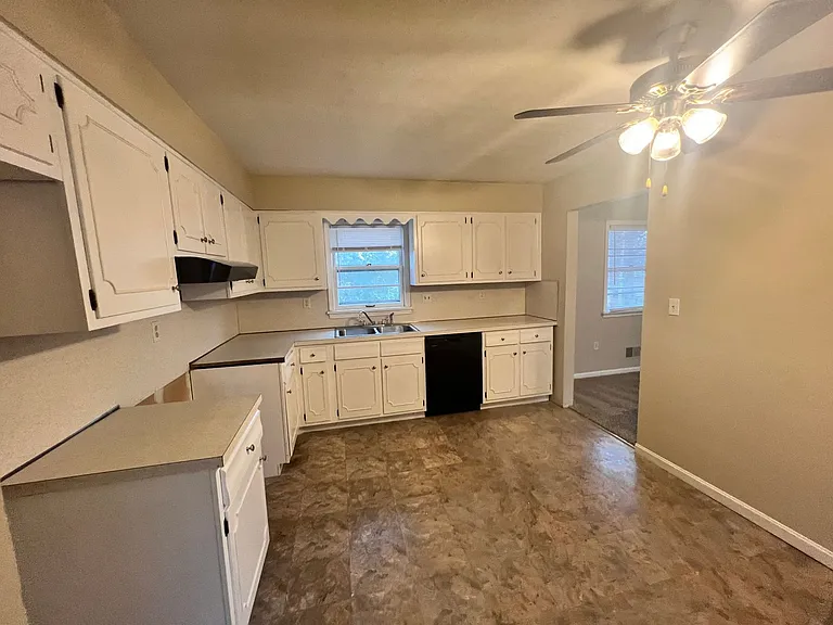 5508 Fruitwood Dr — Photo 2