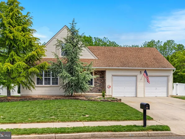 11 Adler Cir, Lumberton, NJ 08048