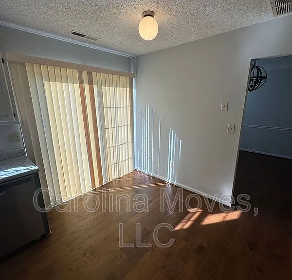 9 Ivy Springs Dr — Photo 10