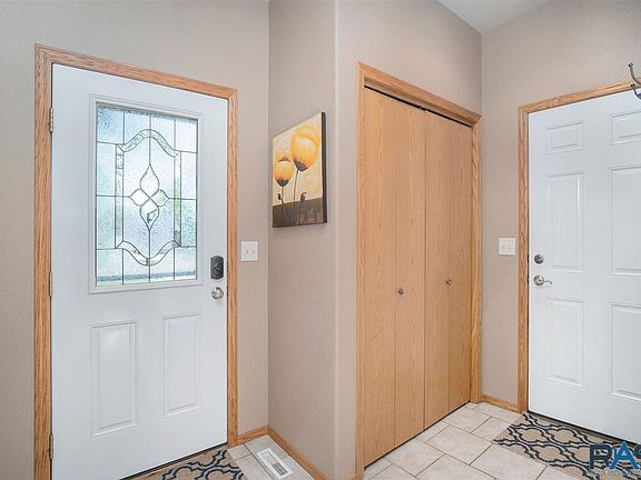 2nd image of 3700 W Urban Cir